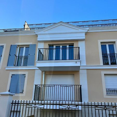 Elegant Appartement Minimaliste Entre Paris Et Disney Noisy-le-Grand Esterno foto