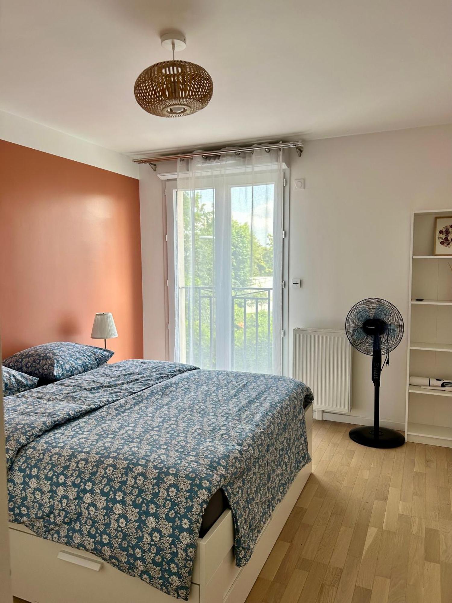 Elegant Appartement Minimaliste Entre Paris Et Disney Noisy-le-Grand Esterno foto