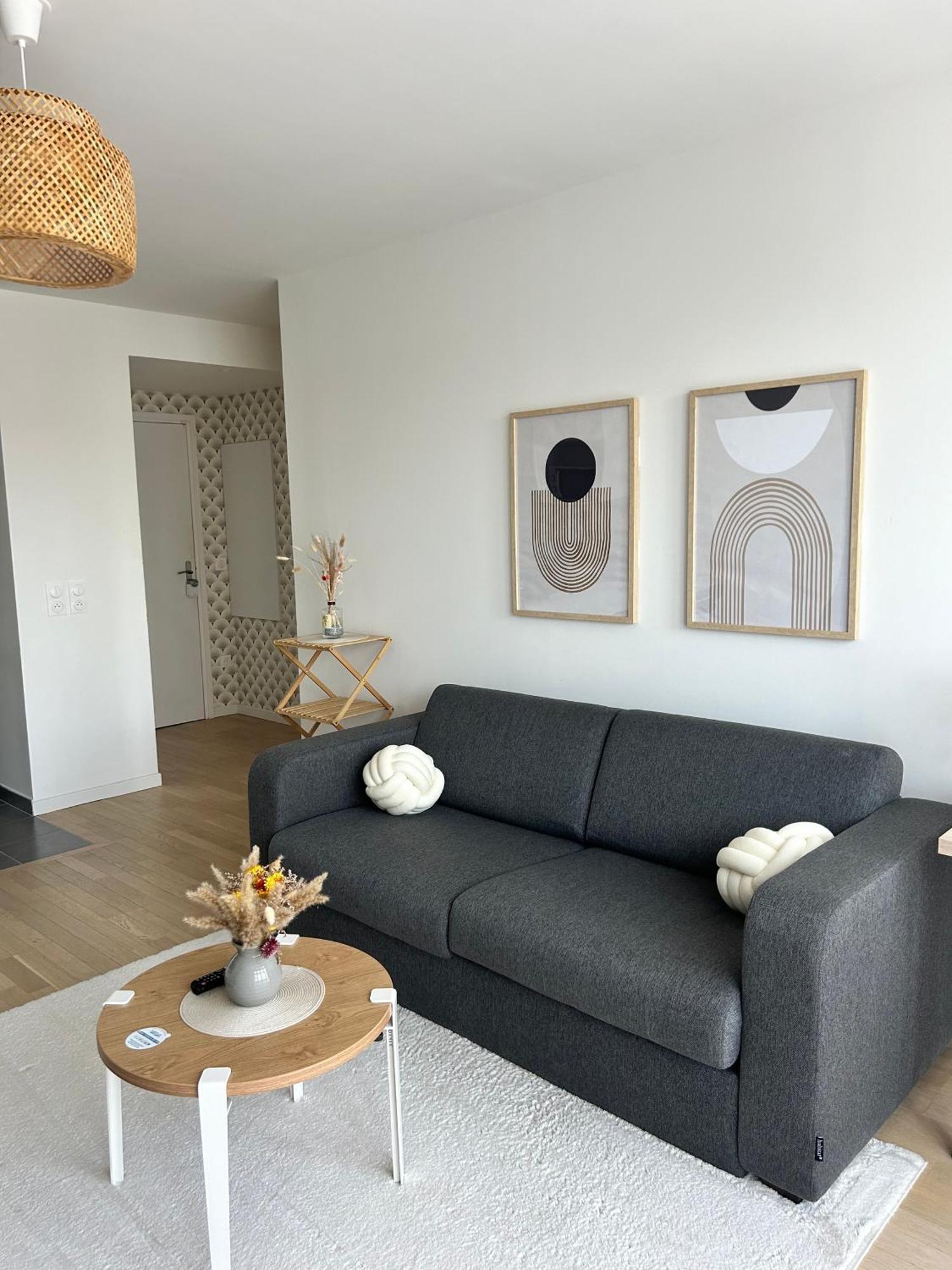 Elegant Appartement Minimaliste Entre Paris Et Disney Noisy-le-Grand Esterno foto