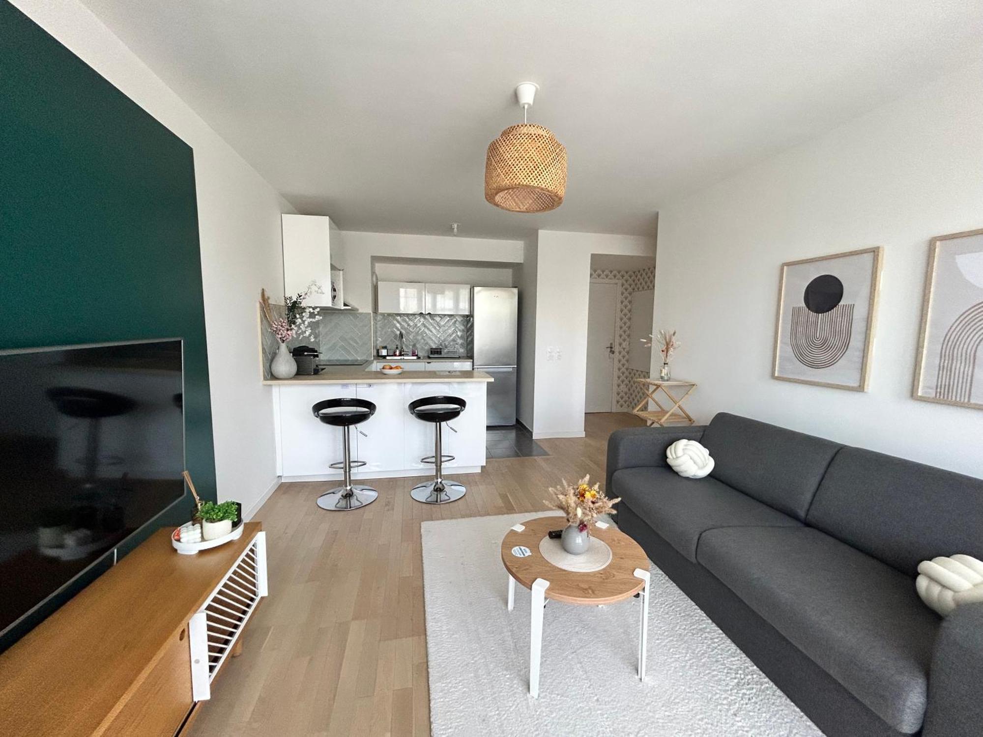 Elegant Appartement Minimaliste Entre Paris Et Disney Noisy-le-Grand Esterno foto