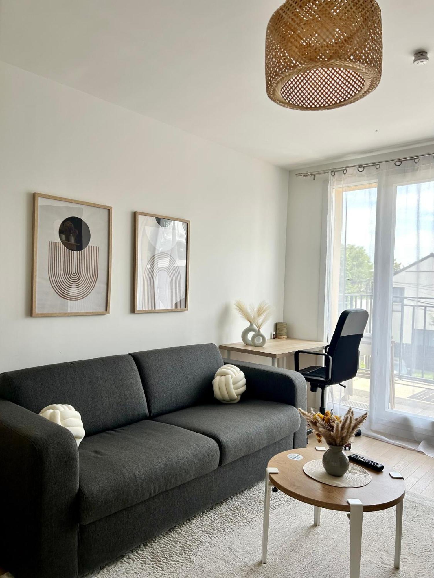 Elegant Appartement Minimaliste Entre Paris Et Disney Noisy-le-Grand Esterno foto
