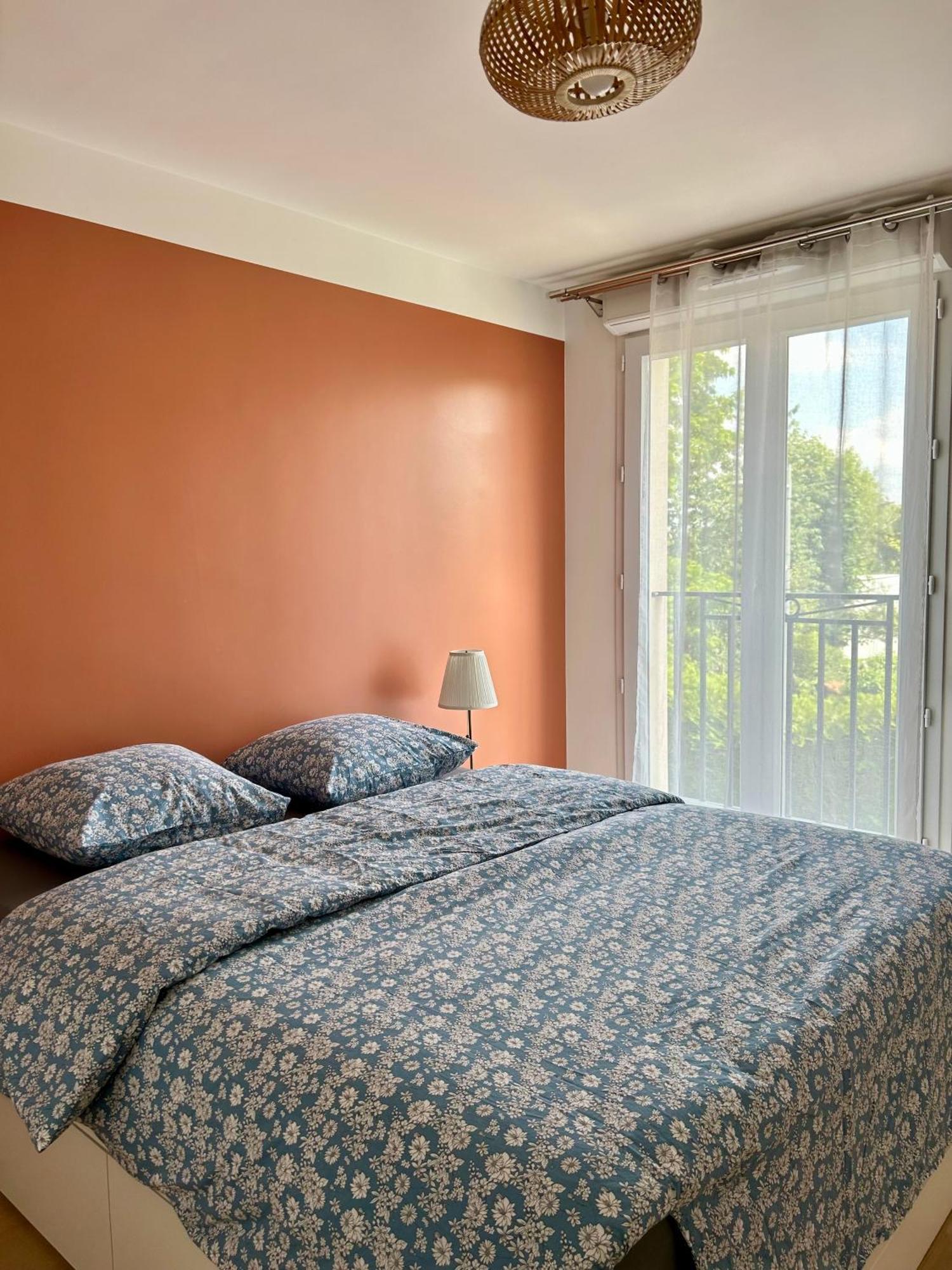 Elegant Appartement Minimaliste Entre Paris Et Disney Noisy-le-Grand Esterno foto