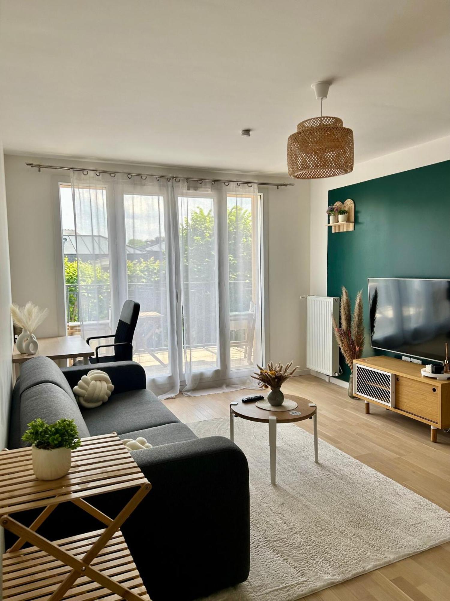 Elegant Appartement Minimaliste Entre Paris Et Disney Noisy-le-Grand Esterno foto
